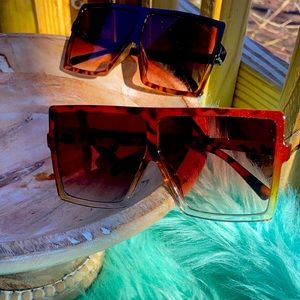 Leopard Framed Sunglasses